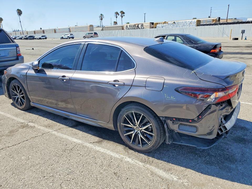 Aukcja sprzedaży 2022 Toyota Camry, vin: 4T1G11AK5NU656112, numer aukcji: 61578346