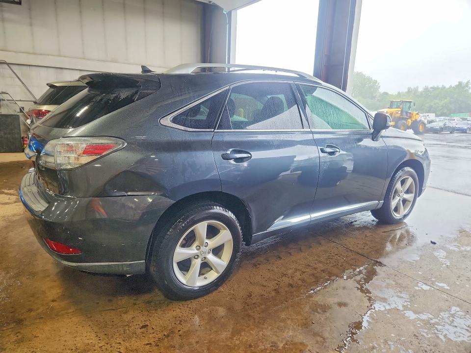 62981286 :رقم المزاد ، 2T2ZK1BA1BC045501 vin ، 2011 Lexus Rx مزاد بيع