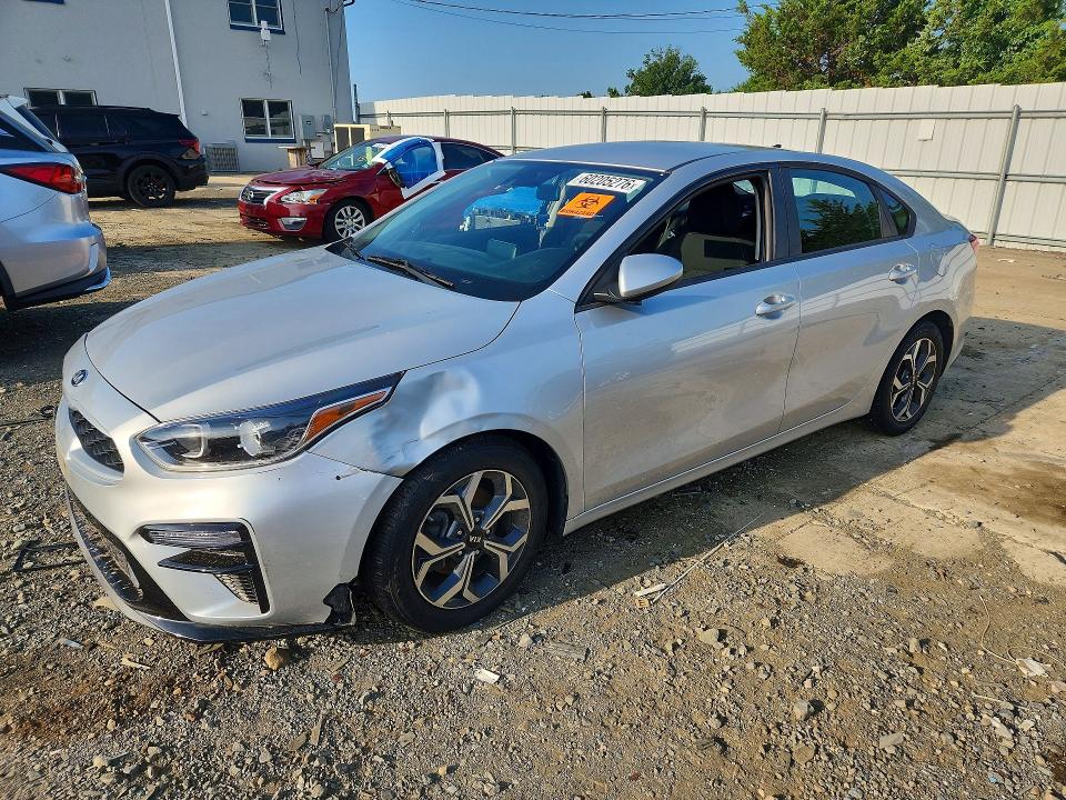 60205276 :رقم المزاد ، 3KPF24AD0KE104804 vin ، 2019 Kia Forte مزاد بيع