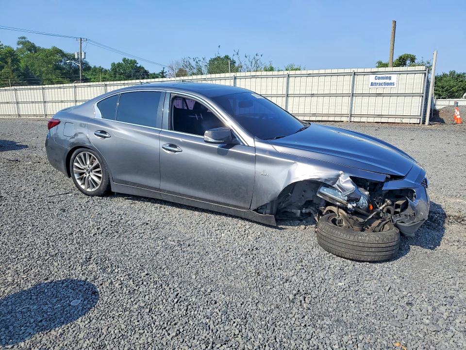 60305826 :رقم المزاد ، JN1EV7AR2JM431465 vin ، 2018 Infiniti Q50 مزاد بيع