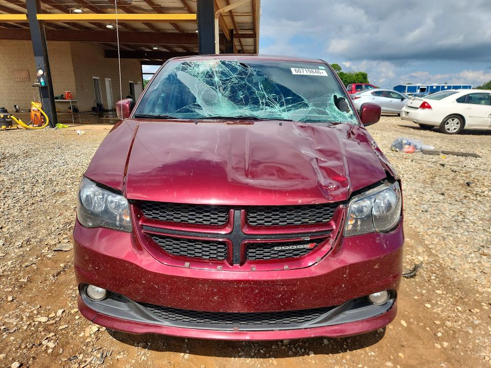 60719846 :رقم المزاد ، 2C4RDGEG2KR711184 vin ، 2019 Dodge Grand Caravan مزاد بيع