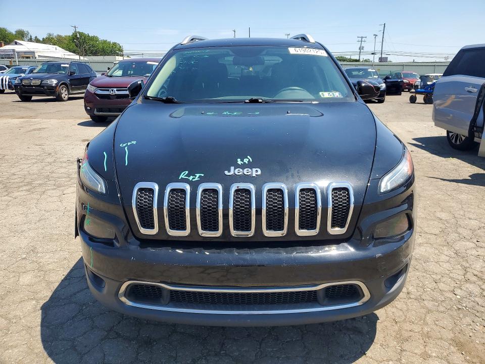 61902126 :رقم المزاد ، 1C4PJMDS6HD228331 vin ، 2017 Jeep Cherokee مزاد بيع