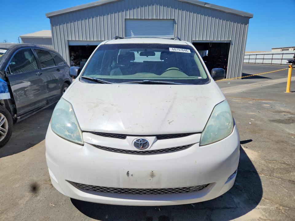 2006 Toyota Sienna მანქანა იყიდება აუქციონზე, vin: 5TDZA23C56S517984, აუქციონის ნომერი: 60797846