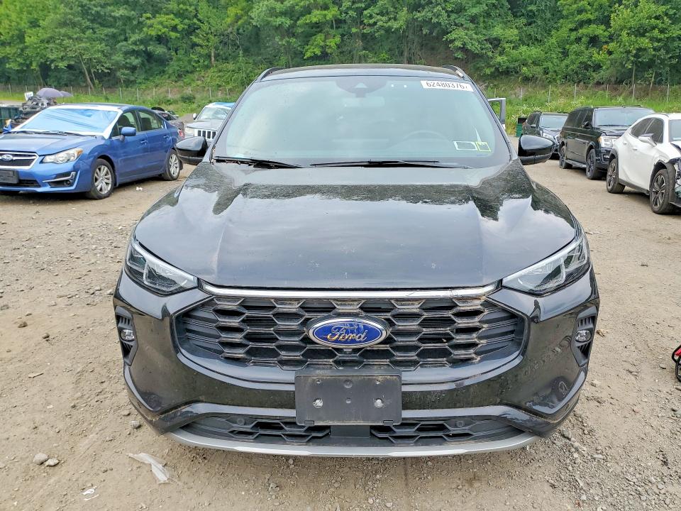62480376 :رقم المزاد ، 1FMCU9PA7RUB00215 vin ، 2024 Ford Escape مزاد بيع