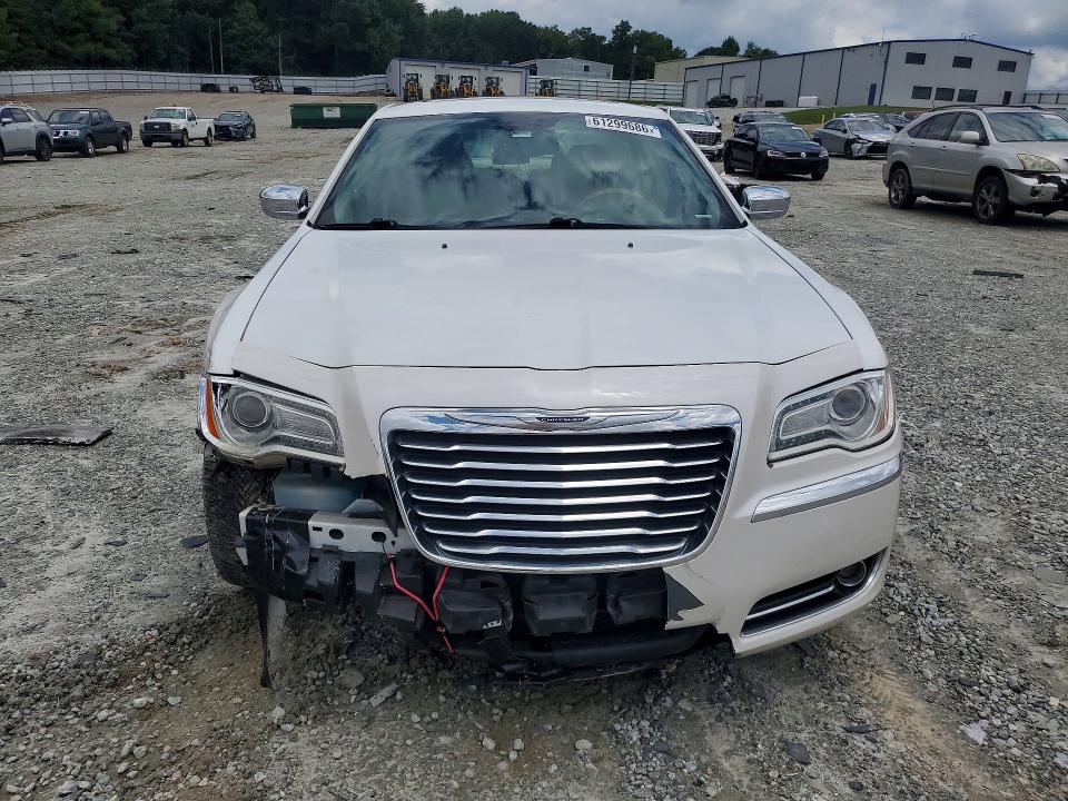 61299686 :رقم المزاد ، 2C3CCAEG2DH658618 vin ، 2013 Chrysler 300c مزاد بيع