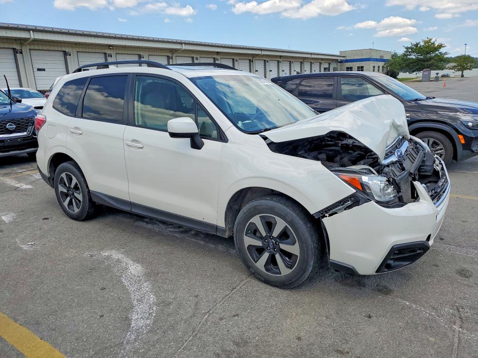 Продажа на аукционе авто 2017 Subaru Forester, vin: JF2SJAGC1HH516846, номер лота: 62814636