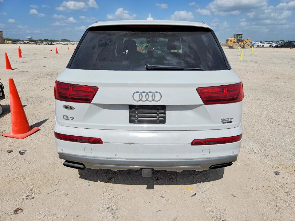 2018 Audi Q7 მანქანა იყიდება აუქციონზე, vin: WA1VAAF73JD016906, აუქციონის ნომერი: 60697566