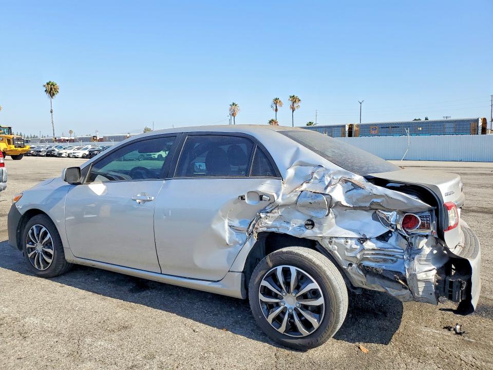 61616276 :رقم المزاد ، 5YFBU4EE9DP150547 vin ، 2013 Toyota Corolla مزاد بيع