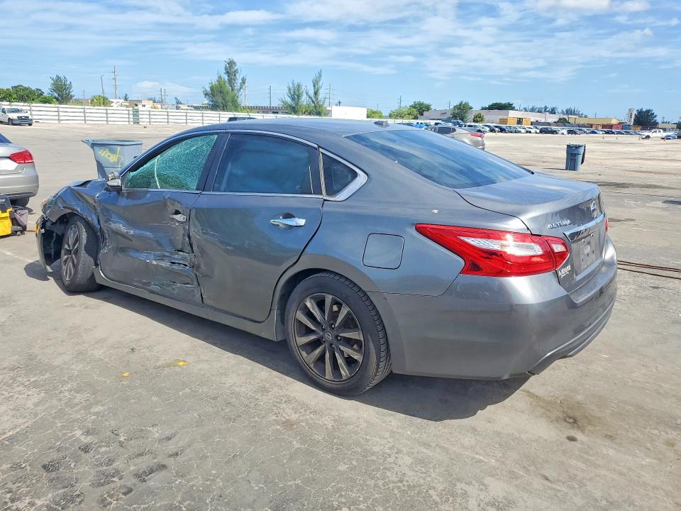 Продажа на аукционе авто 2017 Nissan Altima, vin: 1N4AL3AP6HC202642, номер лота: 61956946