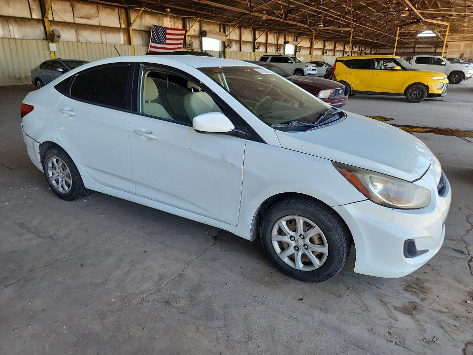 59713506 :رقم المزاد ، KMHCT4AE8DU480823 vin ، 2013 Hyundai Accent مزاد بيع