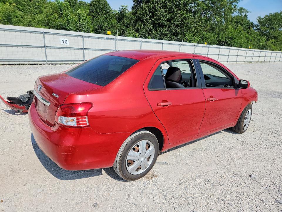 62153156 :رقم المزاد ، JTDBT4K31B1405165 vin ، 2011 Toyota Yaris مزاد بيع