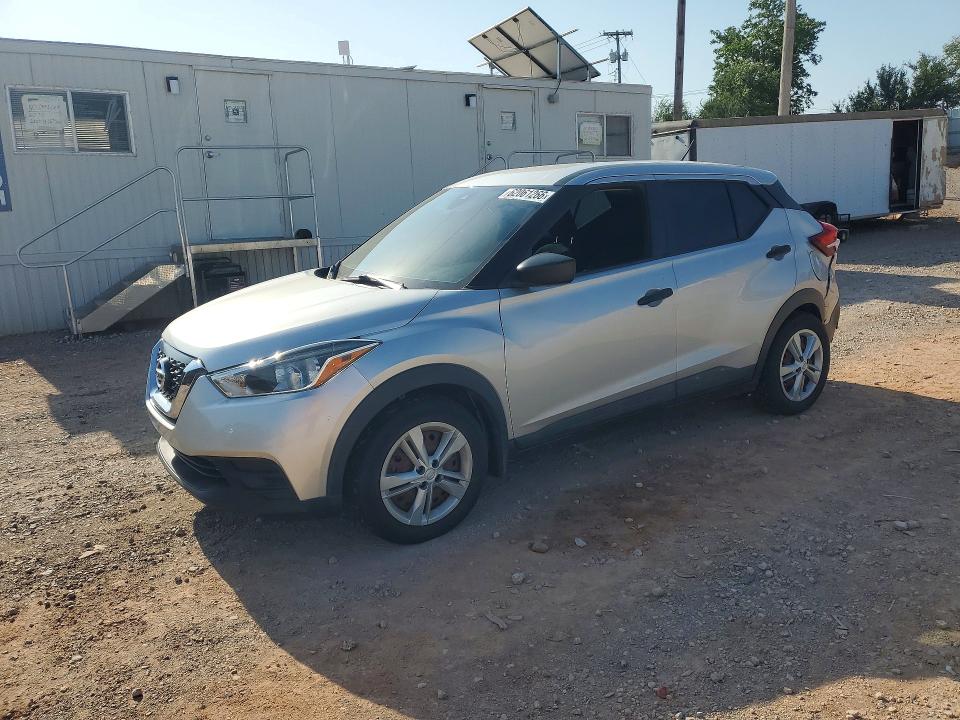 62061266 :رقم المزاد ، 3N1CP5BV8LL485335 vin ، 2020 Nissan Kicks مزاد بيع