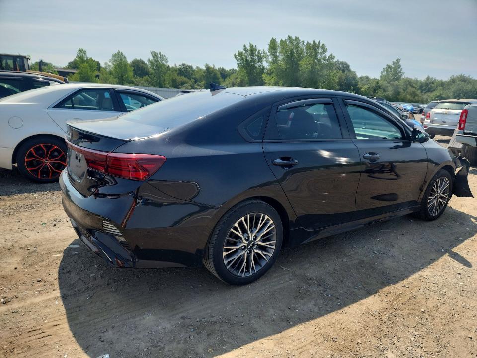 60418806 :رقم المزاد ، 3KPF54ADXPE557553 vin ، 2023 Kia Forte مزاد بيع