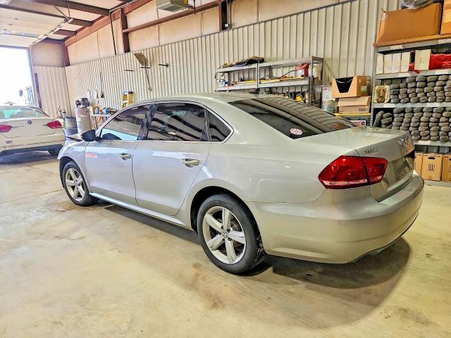 62096906 :رقم المزاد ، 1VWBN7A39CC034823 vin ، 2012 Volkswagen Passat مزاد بيع