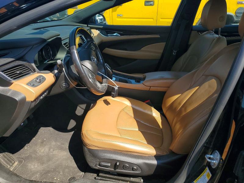 60410426 :رقم المزاد ، 1G4ZS5SS3HU115978 vin ، 2017 Buick Lacrosse مزاد بيع