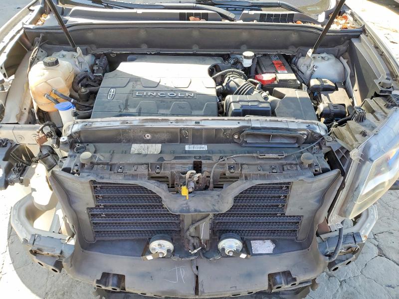 Продаж на аукціоні авто 2018 Lincoln Mkx, vin: 2LMPJ6LR3JBL40817, номер лоту: 63254246