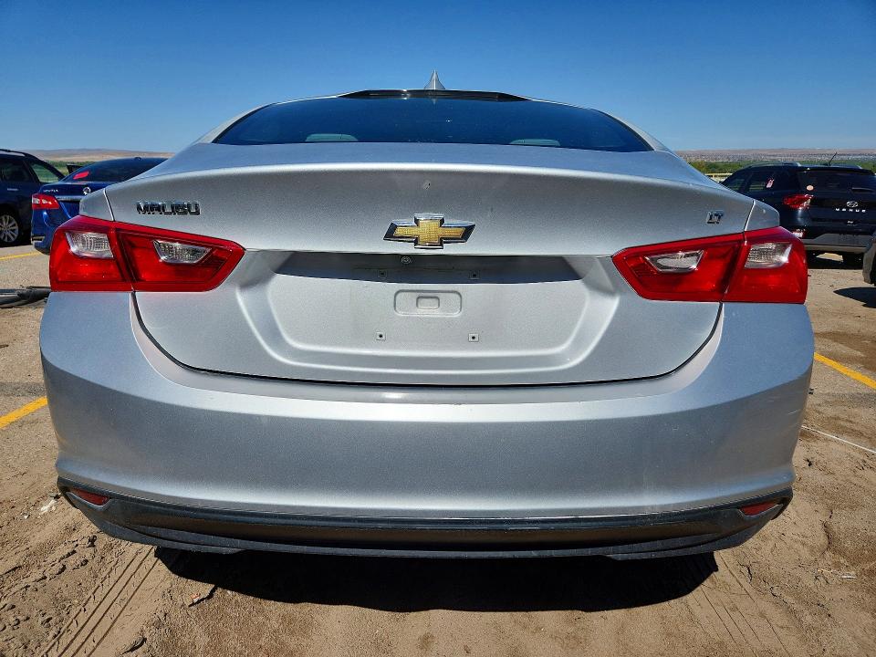 63194606 :رقم المزاد ، 1G1ZD5ST1JF136726 vin ، 2018 Chevrolet Malibu مزاد بيع