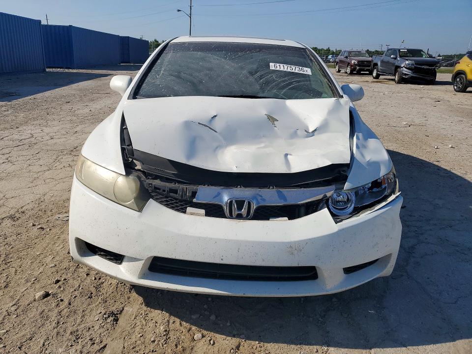 61175736 :رقم المزاد ، 19XFA1F81BE008032 vin ، 2011 Honda Civic مزاد بيع