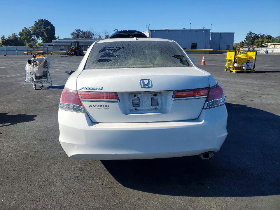 2012 Honda Accord მანქანა იყიდება აუქციონზე, vin: 1HGCP2F84CA215866, აუქციონის ნომერი: 61918526