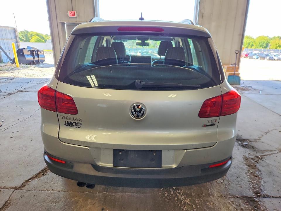 2016 Volkswagen Tiguan მანქანა იყიდება აუქციონზე, vin: WVGBV7AX0GW032514, აუქციონის ნომერი: 59657916
