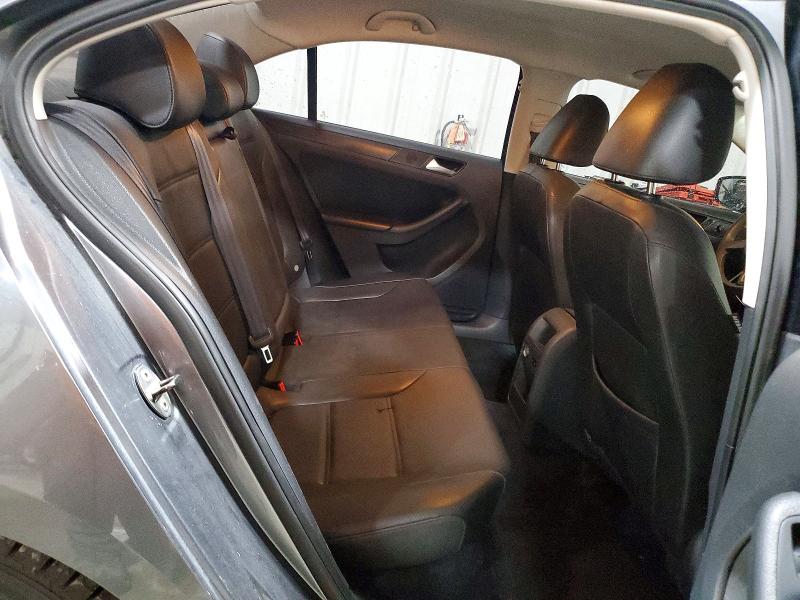 60742146 :رقم المزاد ، 3VWD17AJ9EM246464 vin ، 2014 Volkswagen Jetta مزاد بيع
