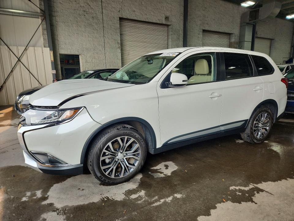 2016 Mitsubishi Outlander მანქანა იყიდება აუქციონზე, vin: JA4AZ3A32GZ022683, აუქციონის ნომერი: 61197216