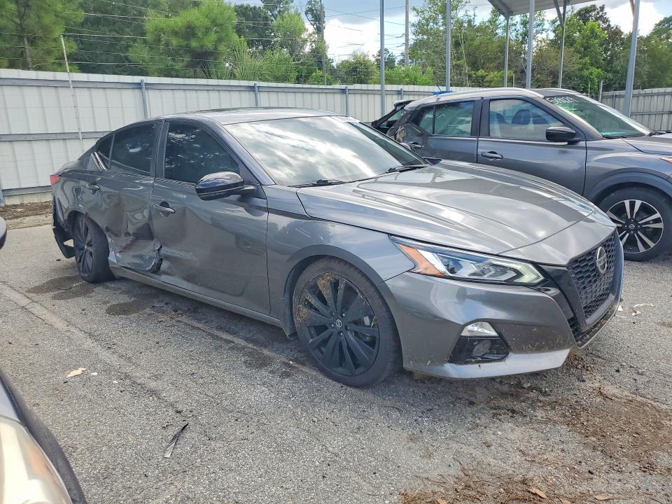 60638356 :رقم المزاد ، 1N4BL4CV3NN361799 vin ، 2022 Nissan Altima مزاد بيع