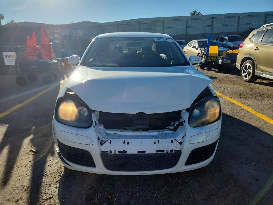 62530716 :رقم المزاد ، 3VWEF71K47M160979 vin ، 2007 Volkswagen Jetta مزاد بيع