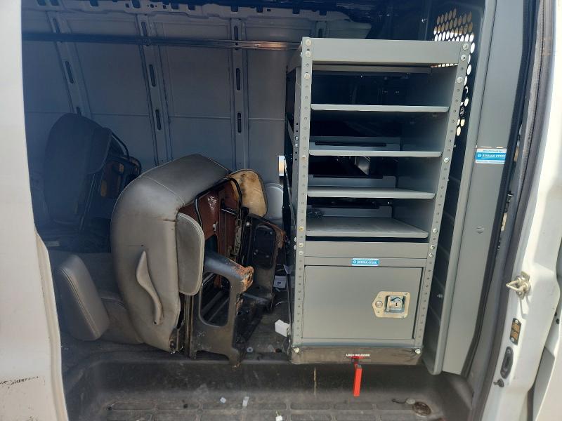60057376 :رقم المزاد ، 1GCWGAFPXJ1319823 vin ، 2018 Chevrolet Express G2500 مزاد بيع