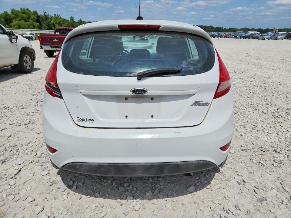 62000046 :رقم المزاد ، 3FADP4TJ4DM201305 vin ، 2013 Ford Fiesta مزاد بيع