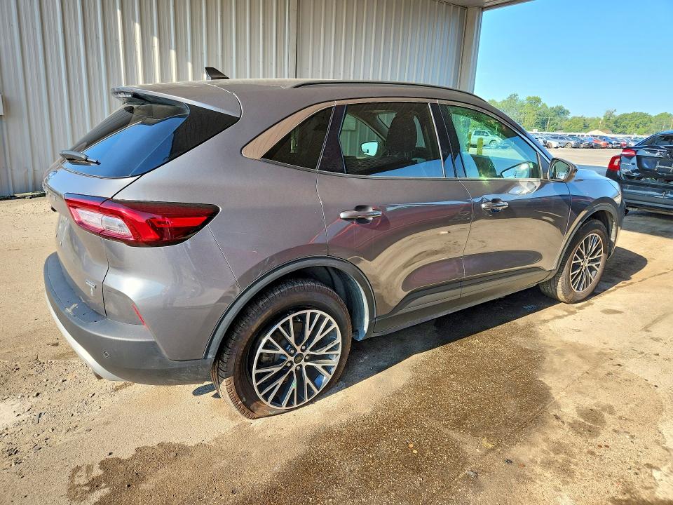 63166906 :رقم المزاد ، 1FMCU0E15RUA70985 vin ، 2024 Ford Escape مزاد بيع