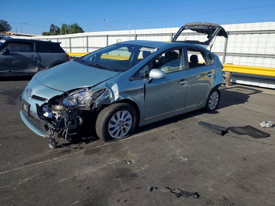 61249916 :رقم المزاد ، JTDKN3DP2D3041186 vin ، 2013 Toyota Prius Plug-in Hybrid مزاد بيع