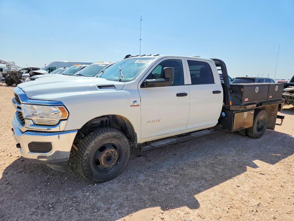 62318966 :رقم المزاد ، 3C7WRTCL4NG305028 vin ، 2022 Ram 3500 مزاد بيع