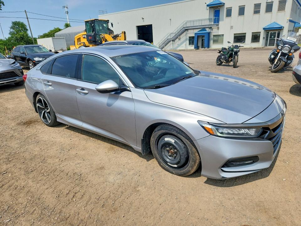 Продажа на аукционе авто 2018 Honda Accord, vin: 1HGCV2F31JA800704, номер лота: 62321046