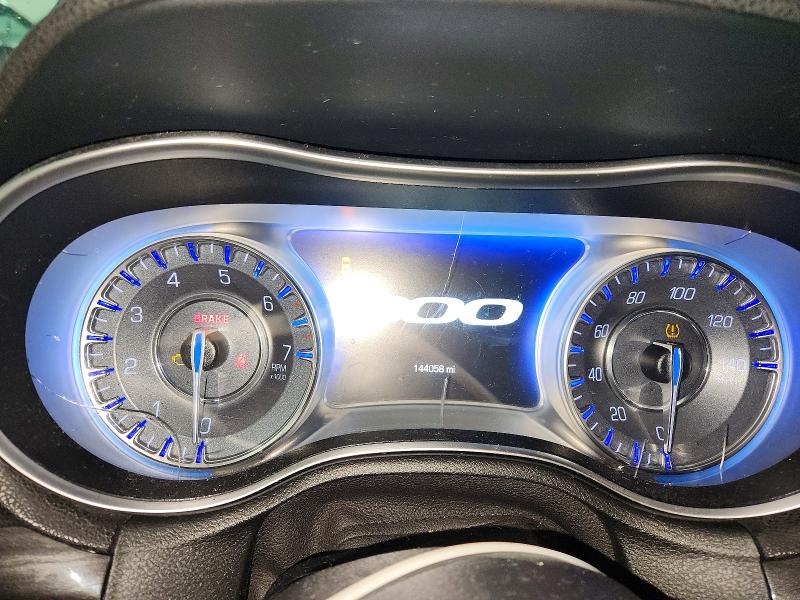 60050386 :رقم المزاد ، 2C3CCARG7JH226760 vin ، 2018 Chrysler 300 مزاد بيع