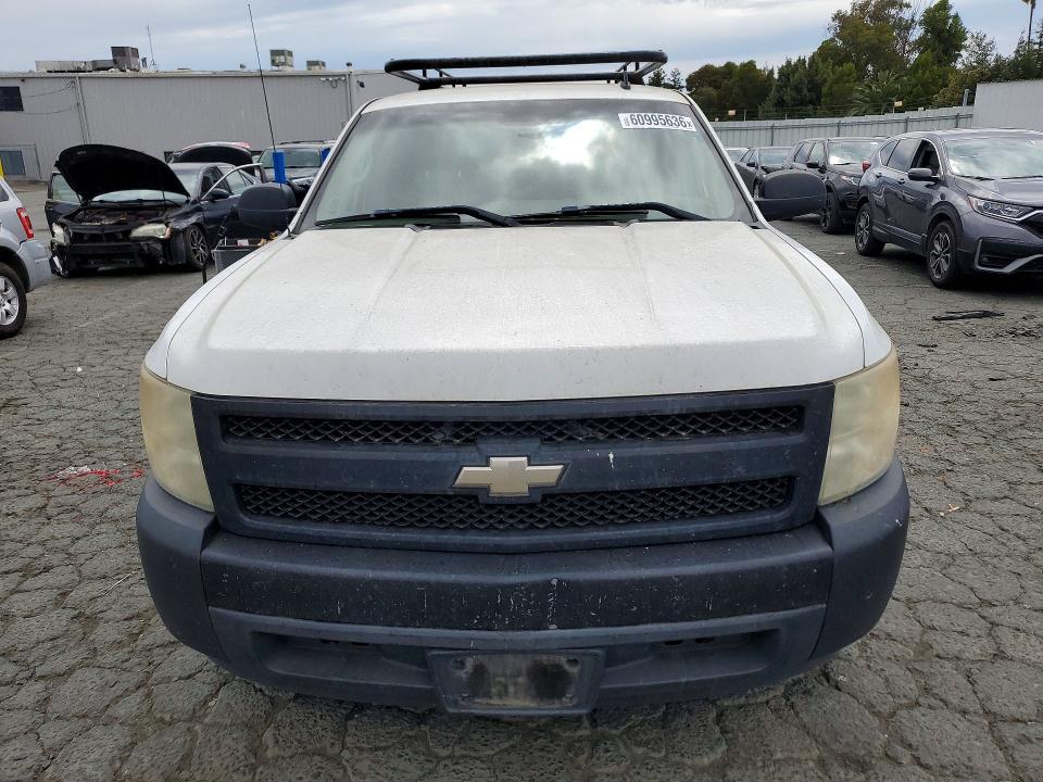 Продажа на аукционе авто 2007 Chevrolet Silverado, vin: 1GCEC19J97E529605, номер лота: 60995636