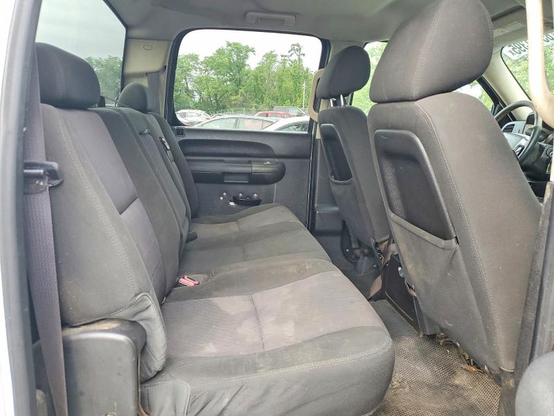 85451395 :رقم المزاد ، 1GT423EGXEF130035 vin ، 2014 Gmc Sierra مزاد بيع