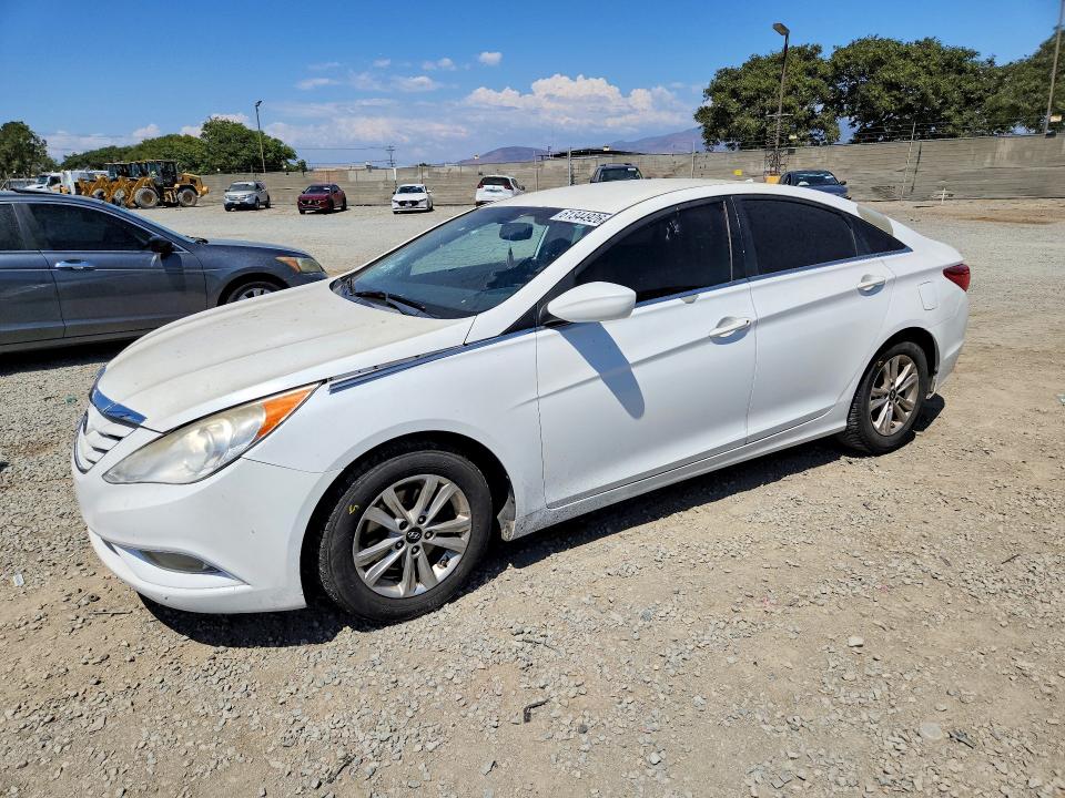 61344926 :رقم المزاد ، 5NPEB4AC5DH710472 vin ، 2013 Hyundai Sonata مزاد بيع