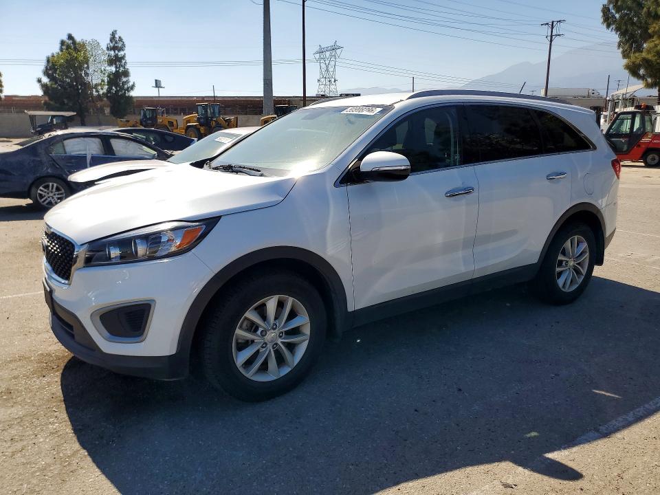 59908286 :رقم المزاد ، 5XYPG4A33HG214352 vin ، 2017 Kia Sorento مزاد بيع