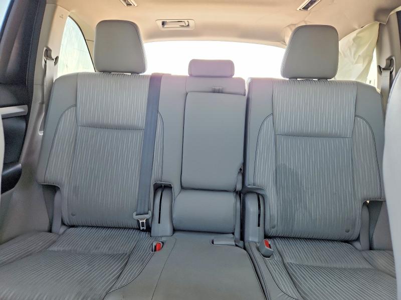 Продаж на аукціоні авто 2015 Toyota Highlander, vin: 5TDBKRFH9FS102195, номер лоту: 61880056