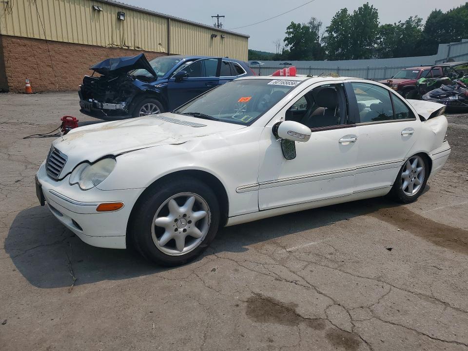 2003 Mercedes-benz C მანქანა იყიდება აუქციონზე, vin: WDBRF61JX3F387849, აუქციონის ნომერი: 60165656