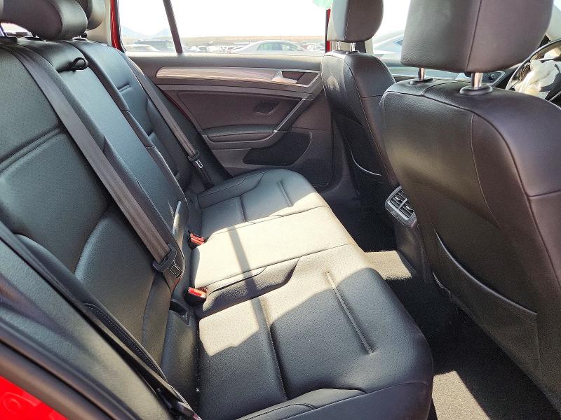 62268026 :رقم المزاد ، 3VWH17AU1HM514262 vin ، 2017 Volkswagen Golf Alltrack مزاد بيع