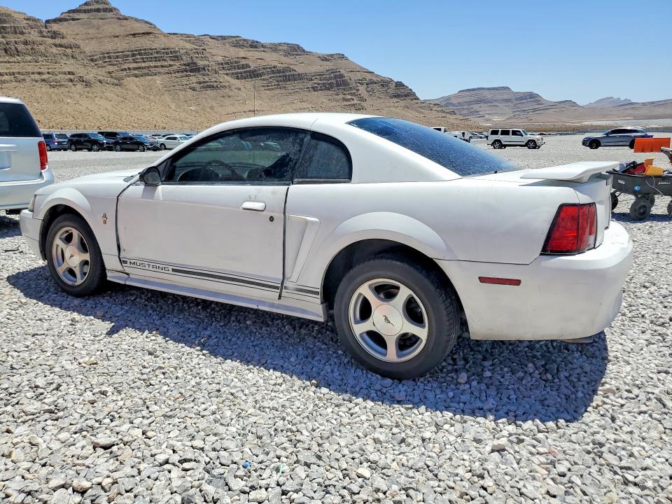60602126 :رقم المزاد ، 1FAFP40421F186628 vin ، 2001 Ford Mustang مزاد بيع