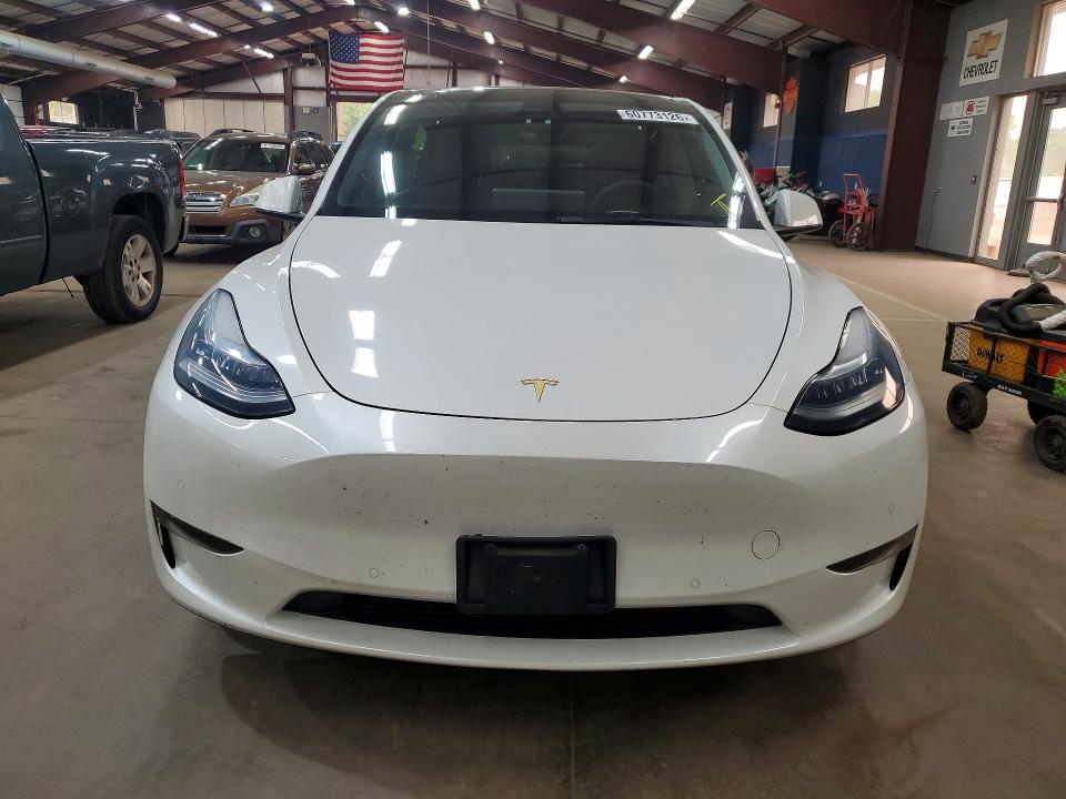 Продаж на аукціоні авто 2021 Tesla Model Y, vin: 5YJYGDEEXMF180914, номер лоту: 60773126