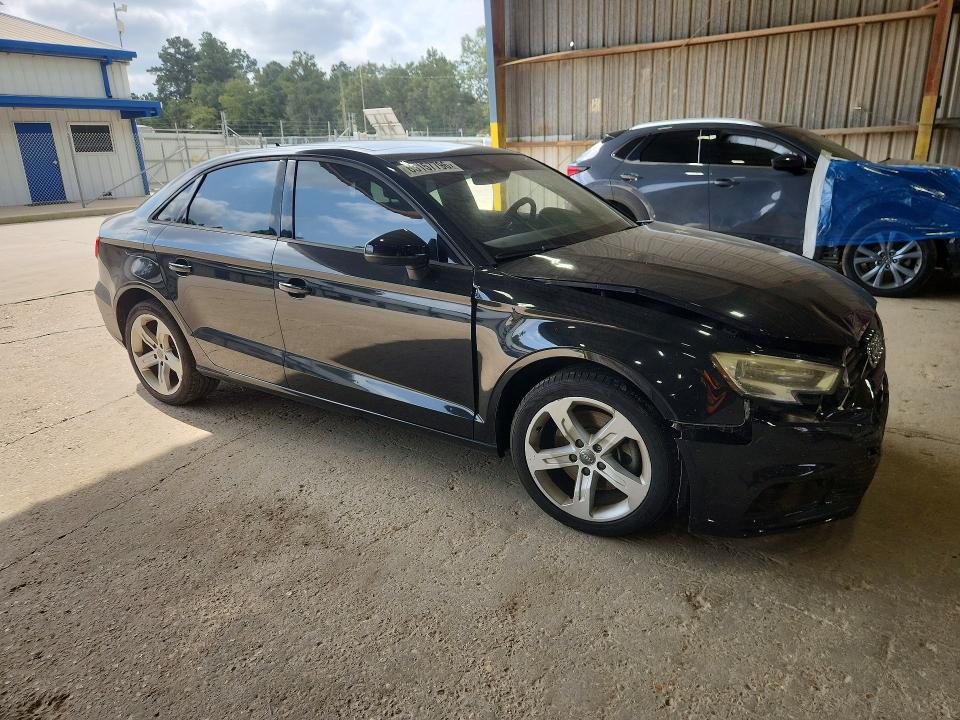 Продажа на аукционе авто 2017 Audi A3, vin: WAUB8GFFXH1012441, номер лота: 63157796