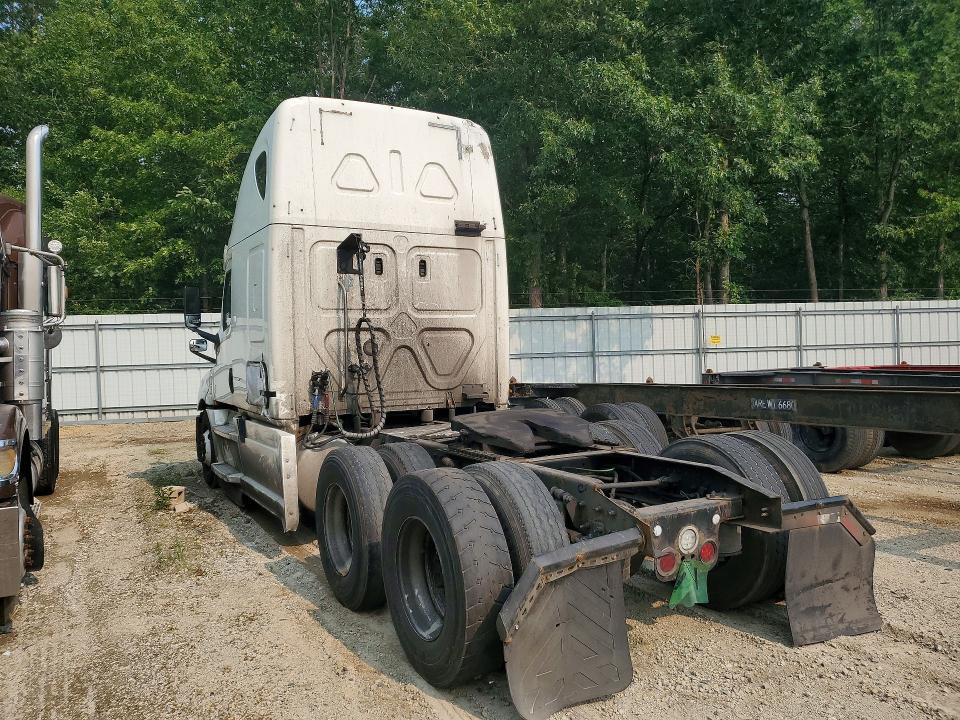 Продажа на аукционе авто 2018 Freightliner Cascadia 126, vin: 3AKJHHDR5JSJR0332, номер лота: 60575056