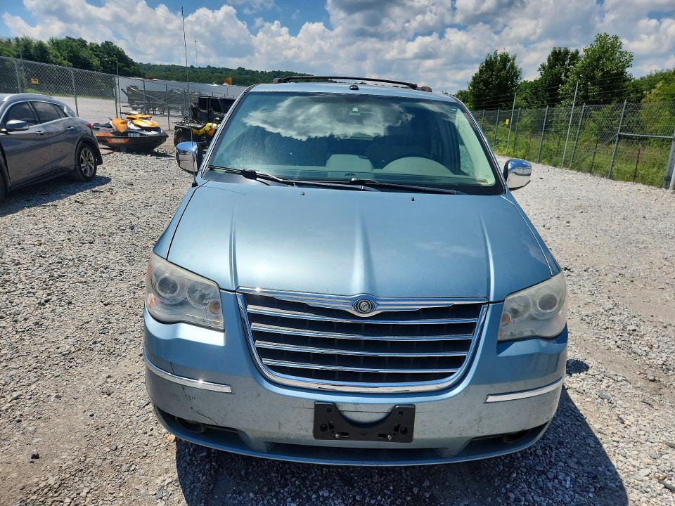 Продажа на аукционе авто 2009 Chrysler Town & Country, vin: 2A8HR64X49R590895, номер лота: 61312396