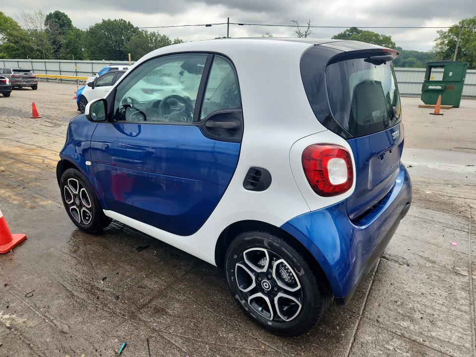 Продажа на аукционе авто 2016 Smart Fortwo, vin: WMEFJ5DA5GK070052, номер лота: 59885266