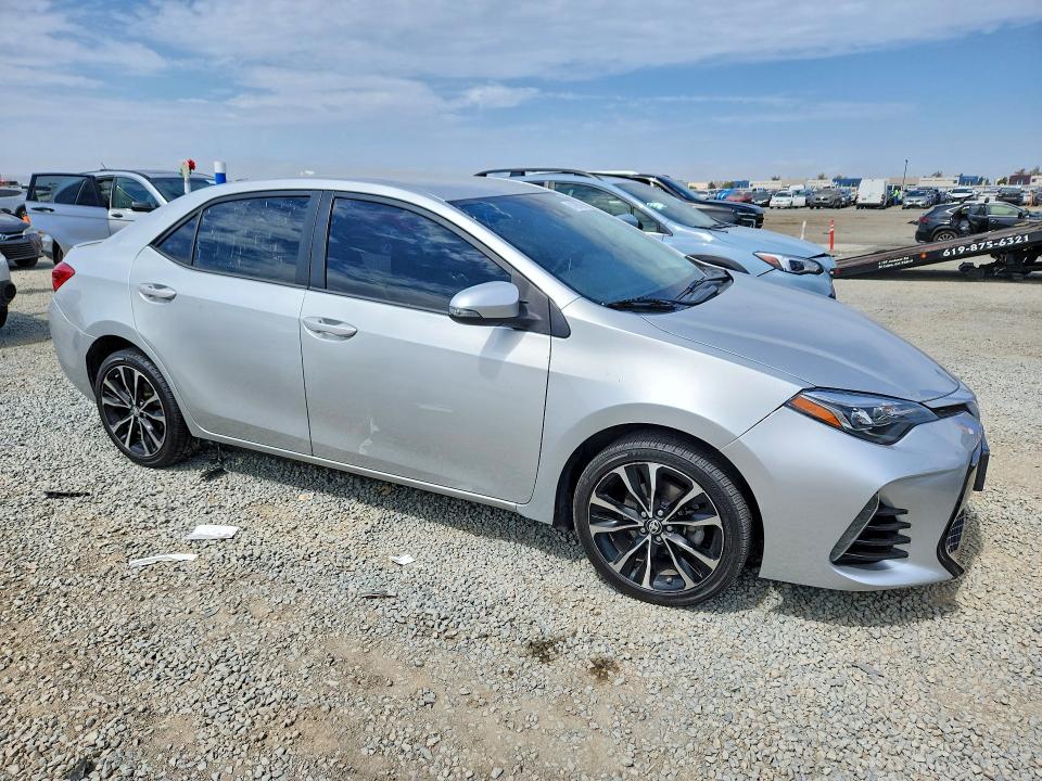 Продажа на аукционе авто 2018 Toyota Corolla, vin: 5YFBURHE2JP770662, номер лота: 61399736