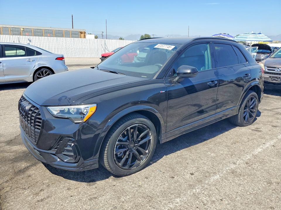 63537746 :رقم المزاد ، WA1DECF39N1042409 vin ، 2022 Audi Q3 مزاد بيع
